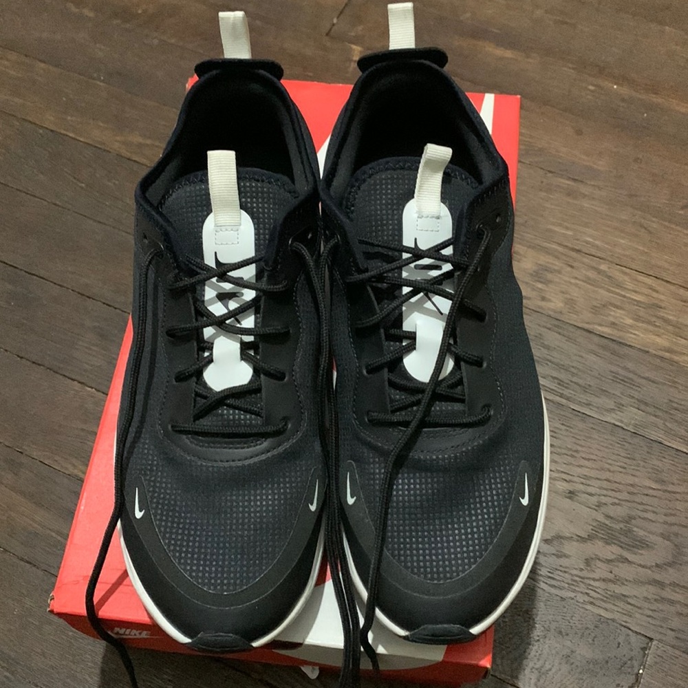 Womens Nike Air Max Dia